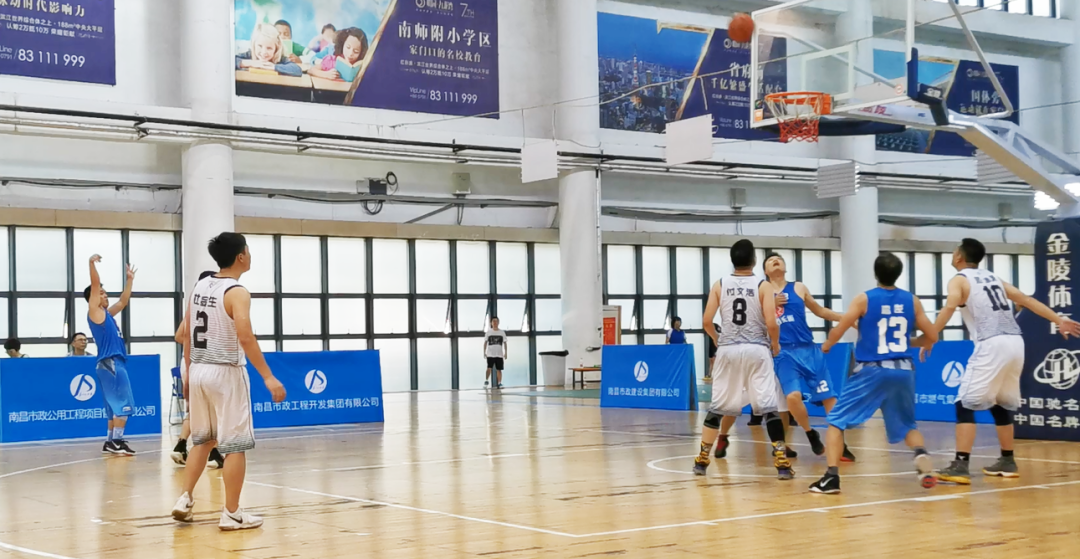 再下一城!江西长运篮球队战胜市政开发篮球队