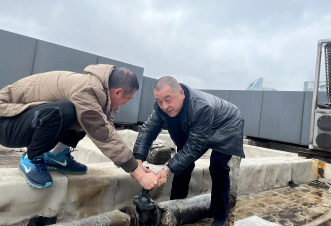 长运物业 长欣分公司加强水管设施保暖维护