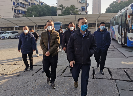 刘磊督导青山客运站春运工作