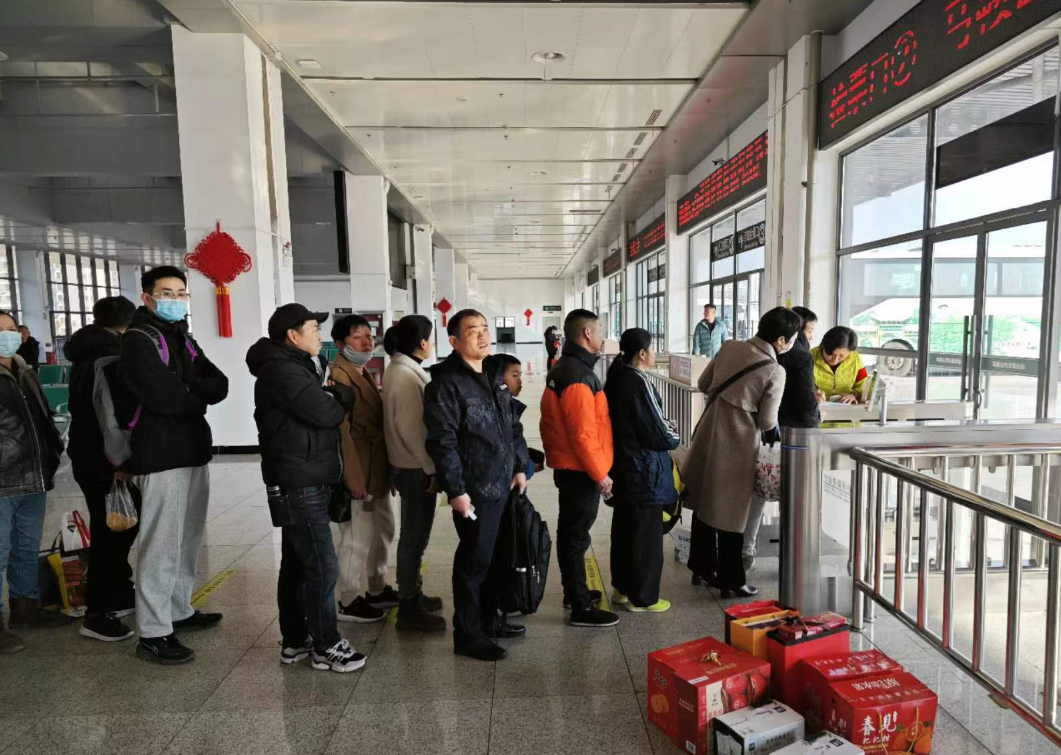 马鞍山长客:春节期间 服务不打烊