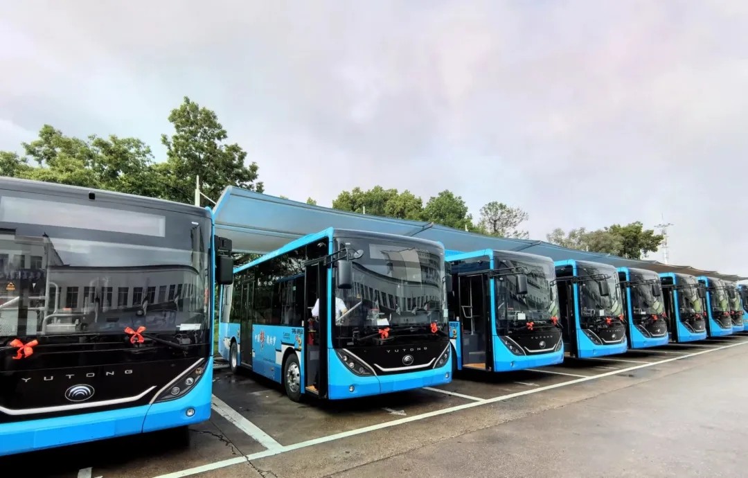 婺源公交:五一大礼包 8辆新纯电动公交车正式上线运营啦!