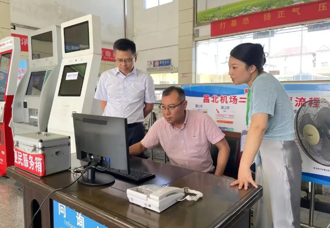 肖良芝督导抚州长运、鹰潭公司国庆节前安全生产工作