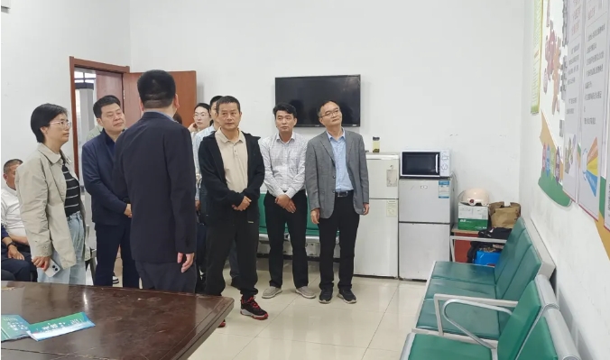 安徽省委宣传部到含山客运站检查指导“扫黄打非”工作