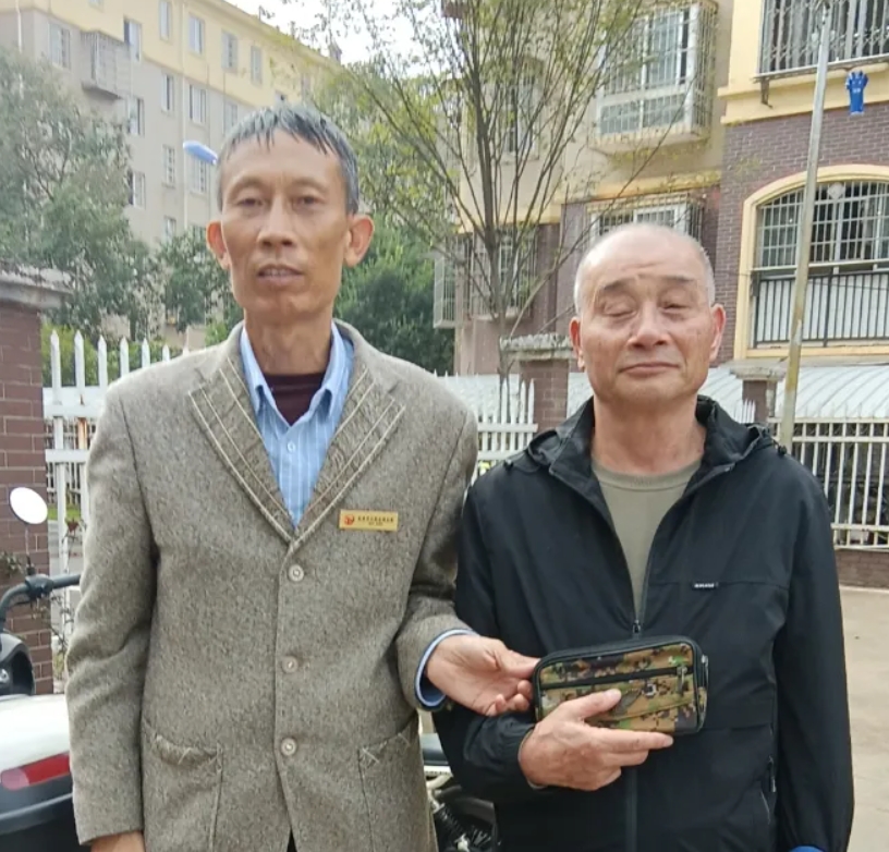 吉安公交：拾金不昧频发生 点点滴滴暖心田