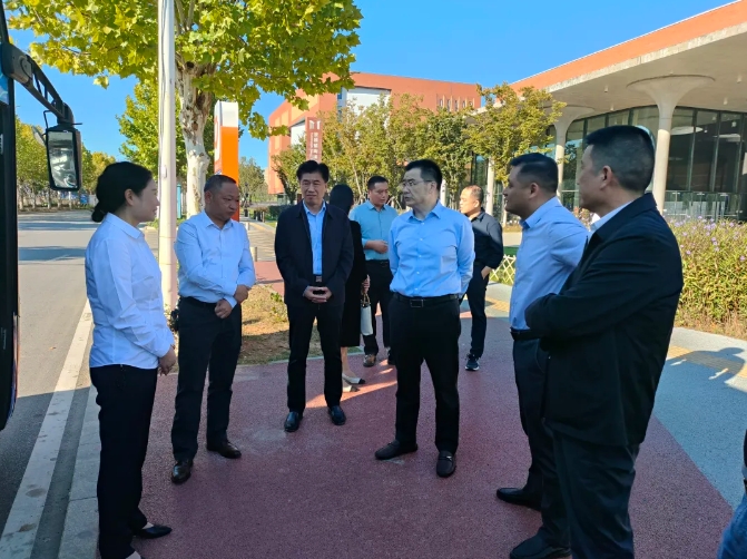 景德镇长运：省综合交通运输事业发展中心领导调研站点巴士运营情况