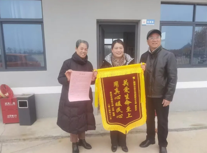 鹰潭公交：锦旗背后的温暖与担当——公交车的“生命时速”