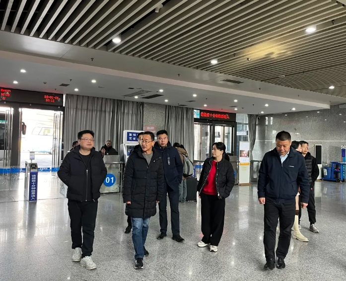 穆孙祥督导南昌长途汽车西站元旦安全生产工作