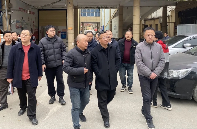 沈岗督导检查长运物业消防安全工作