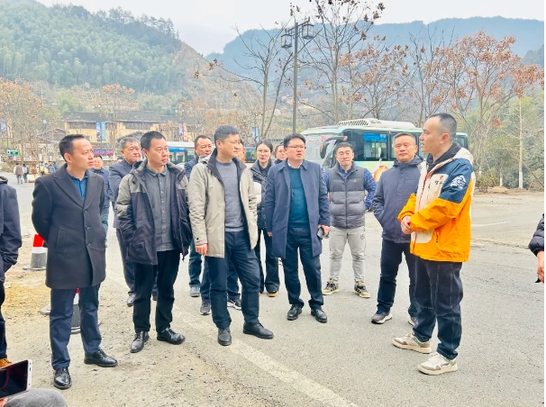 占梁出席景区直通车2025年筹备会