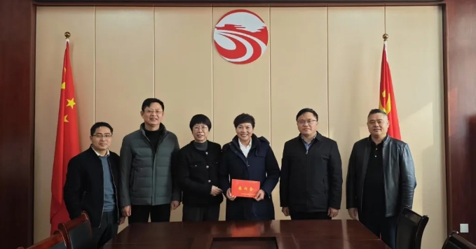 新余公司 新余市直机关工委领导看望慰问党的二十大代表李小英