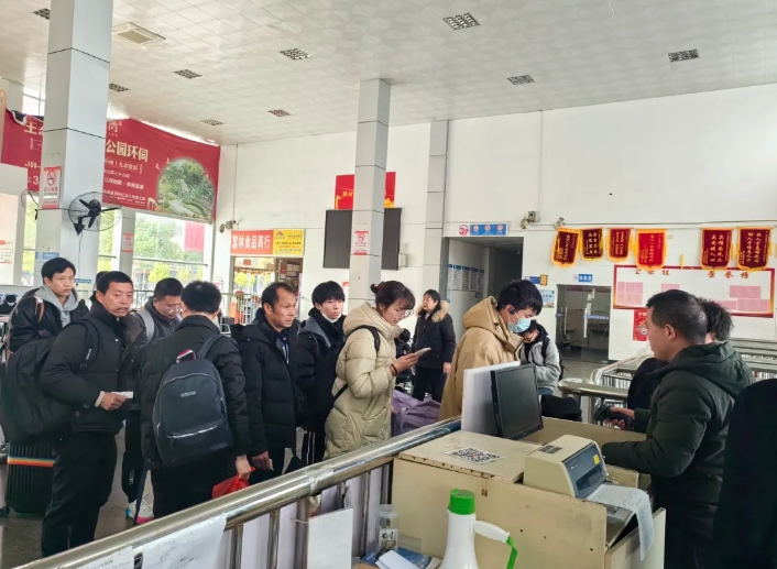 抚州长运：广昌分公司多措并举 积极应对返程客流高峰