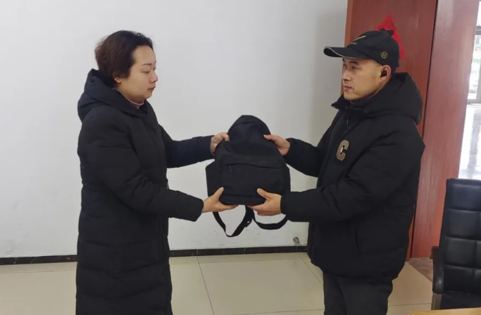 暖新闻 || ​马鞍山长客：旅客为含山中心客运站点赞