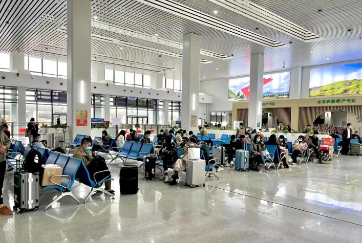 吉安公司：温暖护航 2025年春运圆满收官