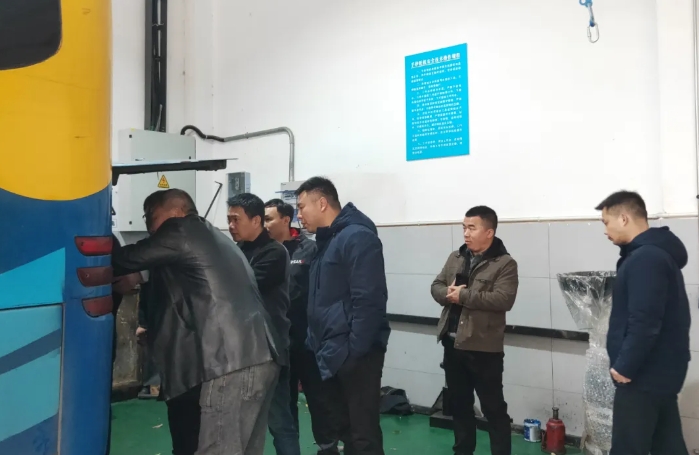 都市城际公交：省、市、区联合开展老旧车辆隐患排查工作检查与指导