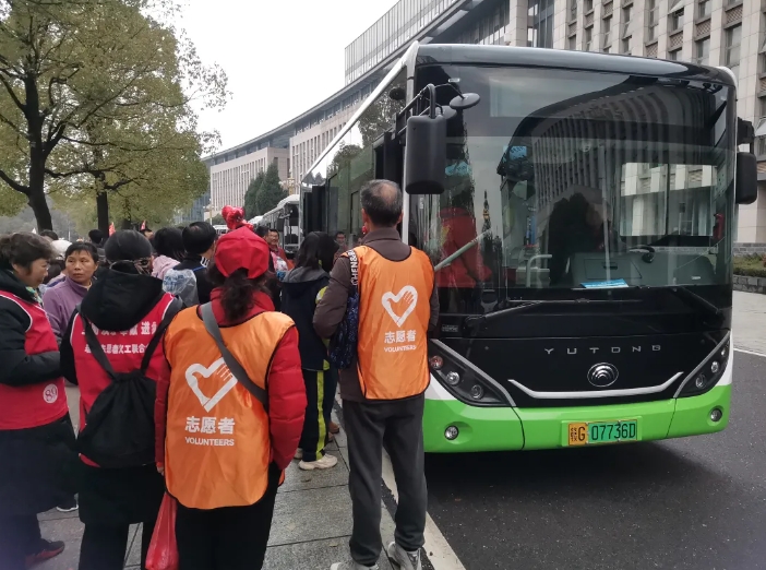 九江长运：公交“牵手”马拉松，共赴瑞昌花海约