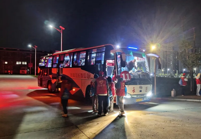 都市城际公交：三企联动 高标准护航体育盛会