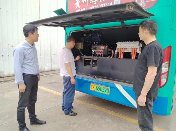 新余公交：开展车辆消防安全及爱车例保专项检查