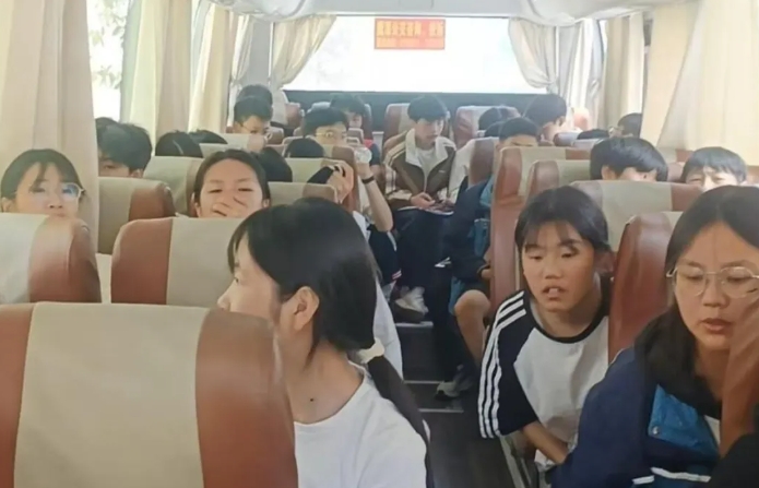 鹰潭公司:助力初三学子模拟体考