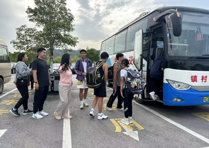 生产经营 || 上饶汽运：护航2025年德兴铁人三项亚洲杯赛暨中国铁三联赛