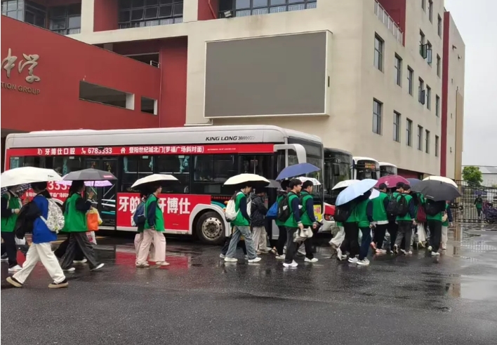 新余公交：“点对点”保障中考 4000余名考生安全赴考