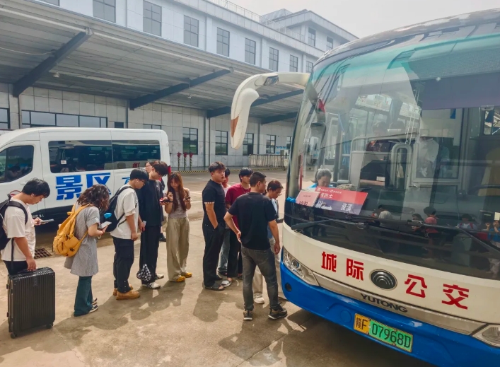 9.9元车票点燃出游热 抚州长运全力保障大觉山“五一”出行潮