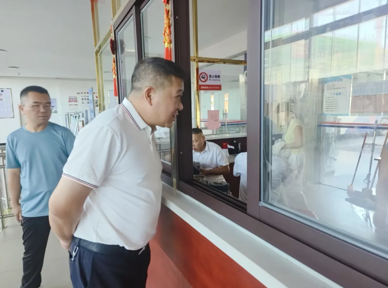 鹰潭长运 开展夏季安全生产工作检查