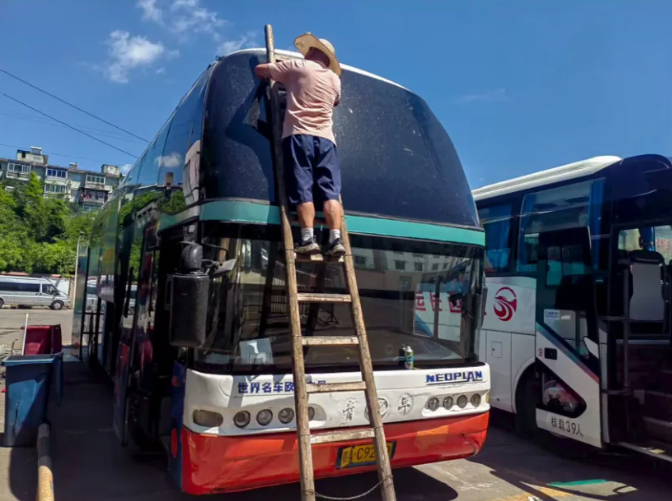 都市城际公交:聚焦车容车貌 奏响服务质量提升强音