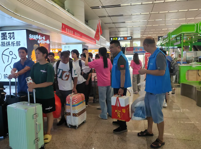 江西长运：场景化服务+数字化保障 助力大学新生入学