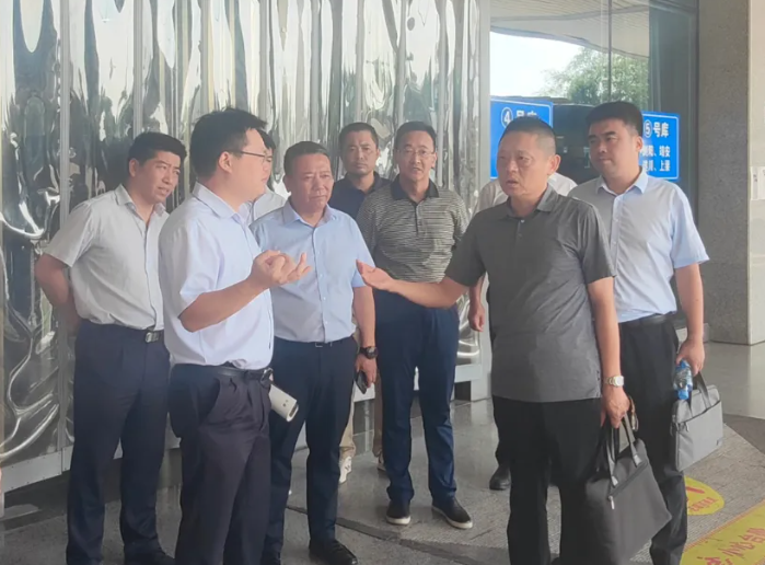陈国宏调研江西长运 李伟、穆孙祥陪同