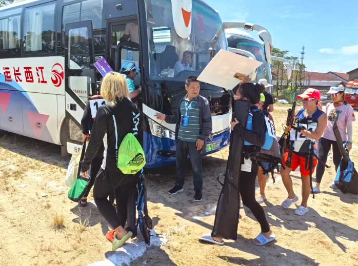 吉安公司：万安长运圆满完成2025中国皮划艇巡回赛运输保障任务