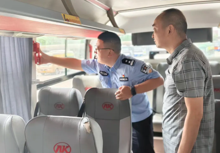 九江长运 双措并举护航国庆湖九城际公交出行