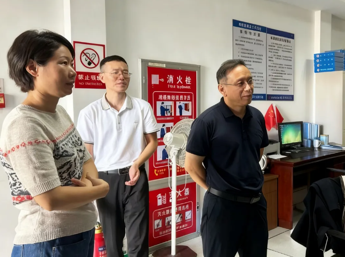 江西长运开展文明创建、国庆环境布置督导工作 刘志坚带队