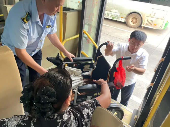 抚州长运：服务提升见行动 暖心助乘显温情
