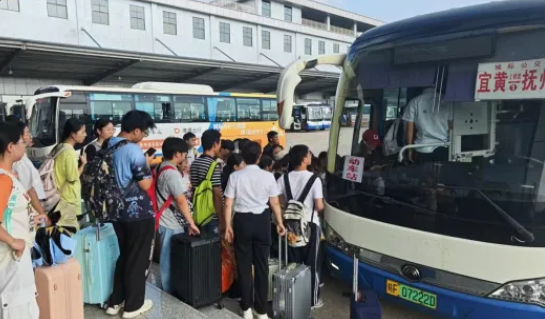 抚州长运客运中心创新举措点亮平安团圆路