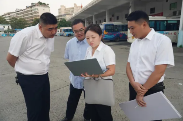 抚州长运 现场督导 倾听市民声音
