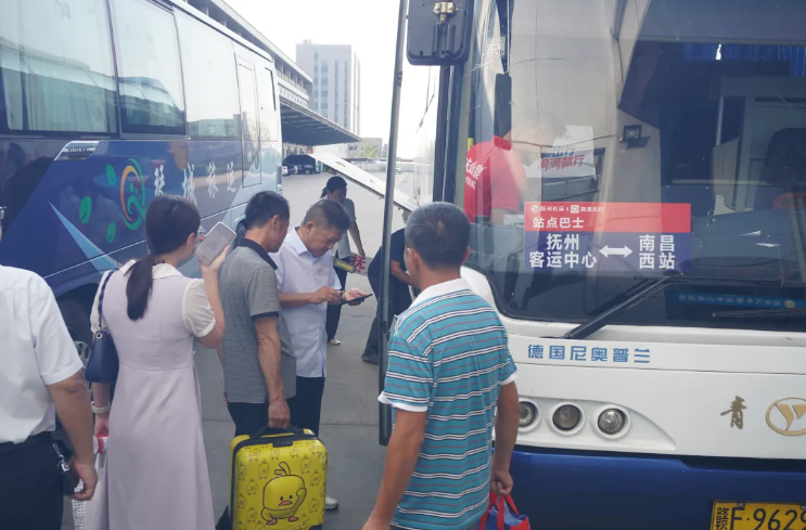 站点巴士 || 昌福线施工 百对列车调整，站点巴士无缝衔接保畅通