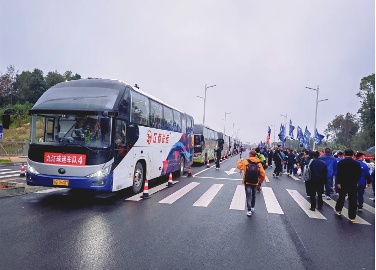 九江长运：护航“赣超”700余名球迷平安往返抚州