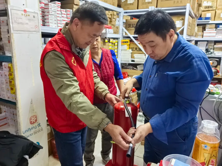 长运物业 开展消防安全宣传活动