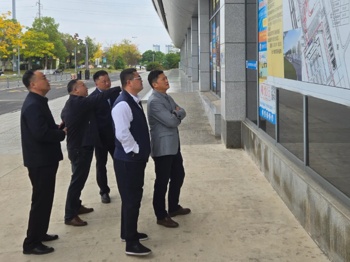 占梁一行深入抚州长运调研
